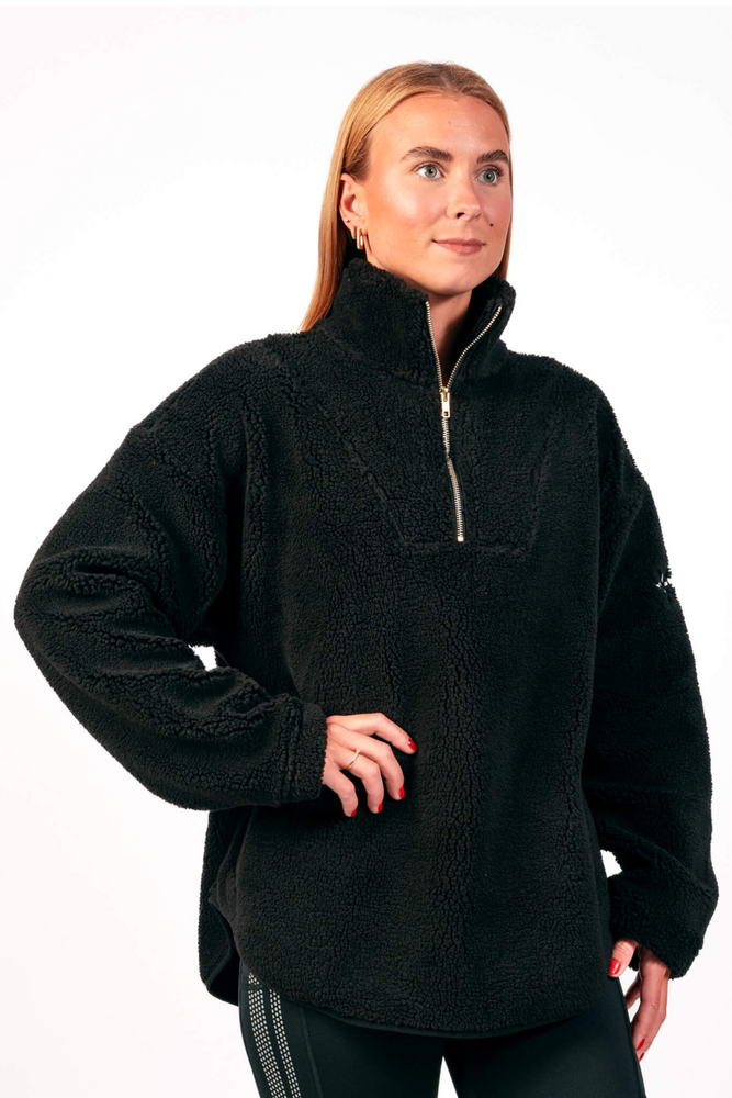 BARA Sportswear - Sherpa Sweater | Women's teddy hoodies